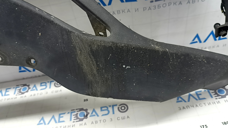 Rear bumper bare Lincoln MKZ 17-20 lower part, structure, scratches, broken fasteners, dented, crack in fastener