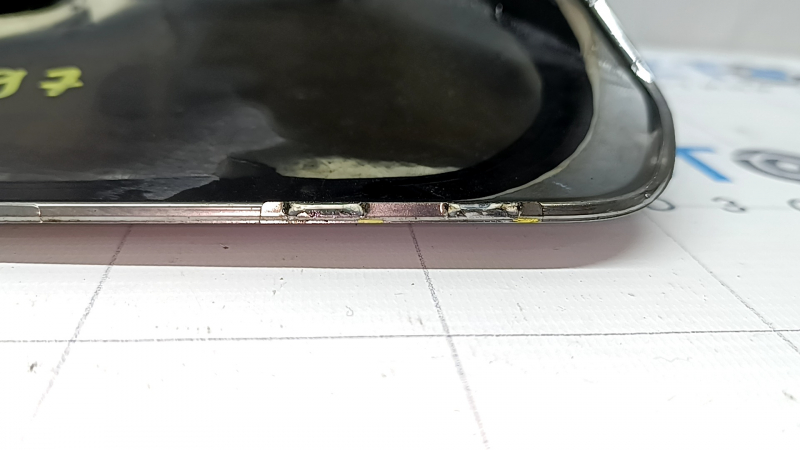 Mercedes GLC 300 20-22 front bumper lip trim, chrome, scratches, dents, cracked chrome, broken fasteners