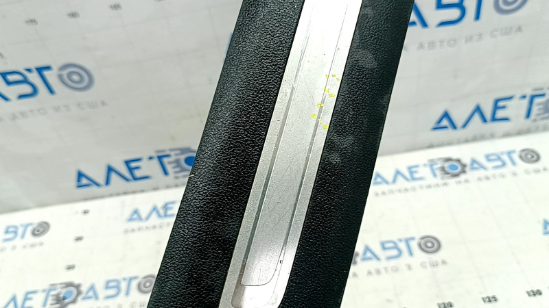 Front left door sill plate for VW Tiguan 18-24, black with chrome insert, R-Line, scratches, dents