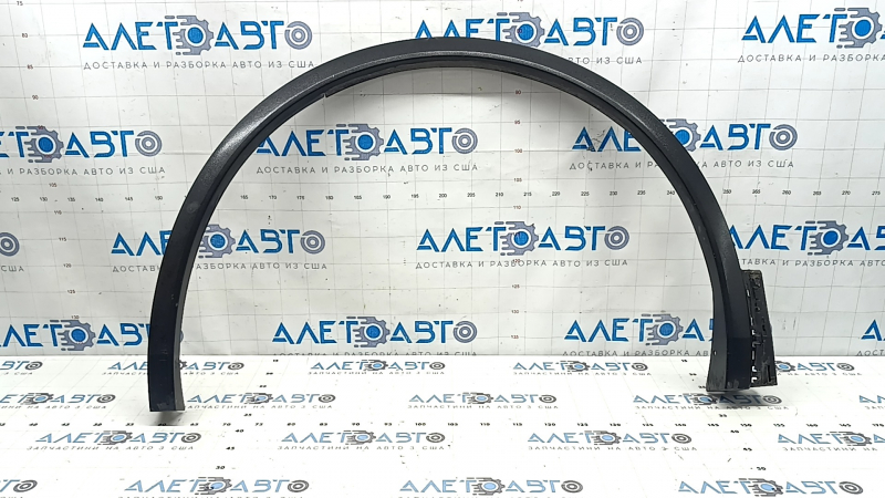Front left fender arch trim for VW Tiguan 18-21, R-Line, scratches, broken fasteners, torn seal