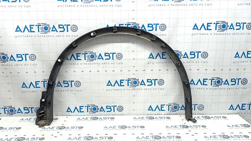 Front left fender arch trim for VW Tiguan 18-21, R-Line, scratches, broken fasteners, torn seal