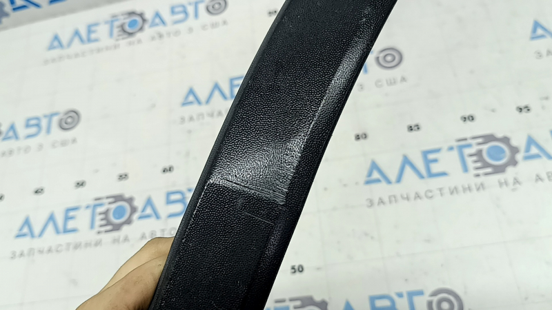 Front left fender arch trim for VW Tiguan 18-21, R-Line, scratches, broken fasteners, torn seal