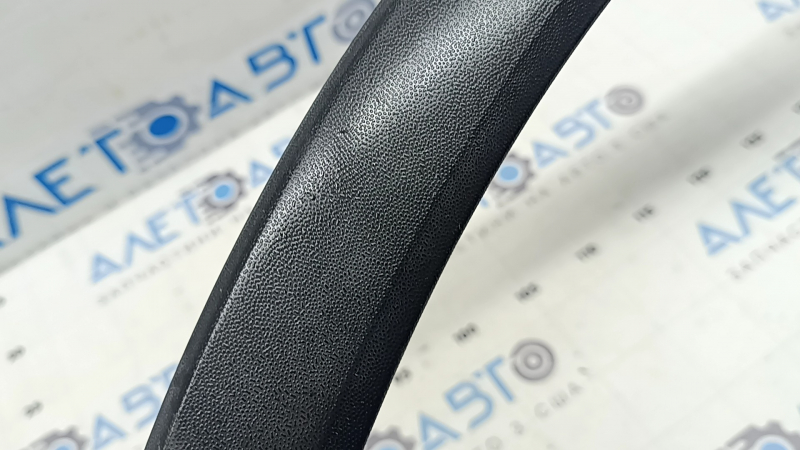 Front left fender arch trim for VW Tiguan 18-21, R-Line, scratches, broken fasteners, torn seal