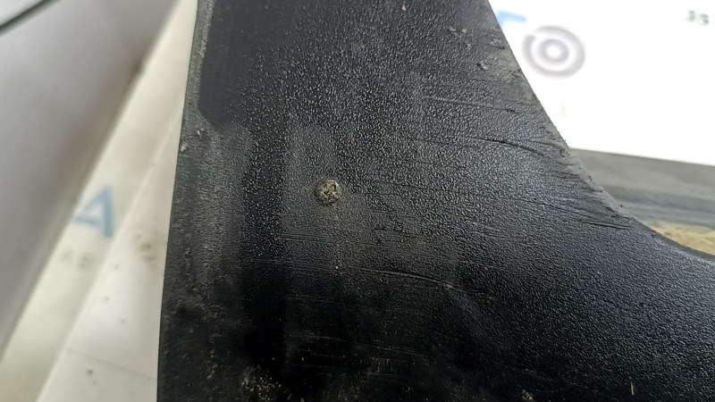 Right side sill for Ford Escape MK3 2017-2019, rest structure, scratches, broken fasteners, broken fasteners, pinched, crack in fastener, non-factory hole