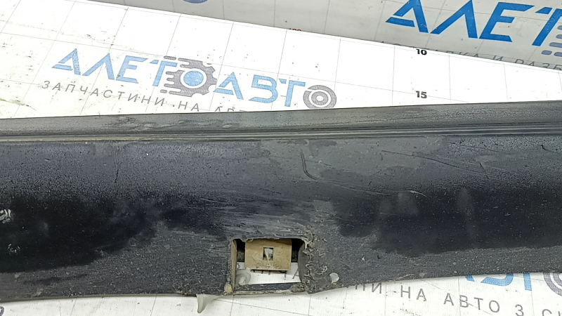 Right side sill for Ford Escape MK3 2017-2019, rest structure, scratches, broken fasteners, broken fasteners, pinched, crack in fastener, non-factory hole