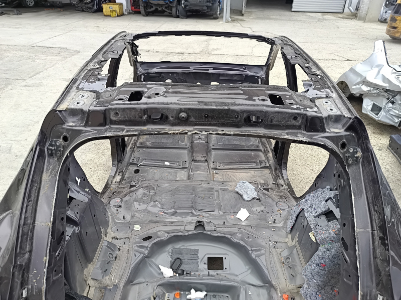 Metal roof for Ford Escape MK4 20-25 with panoramic windows, on the body, dents