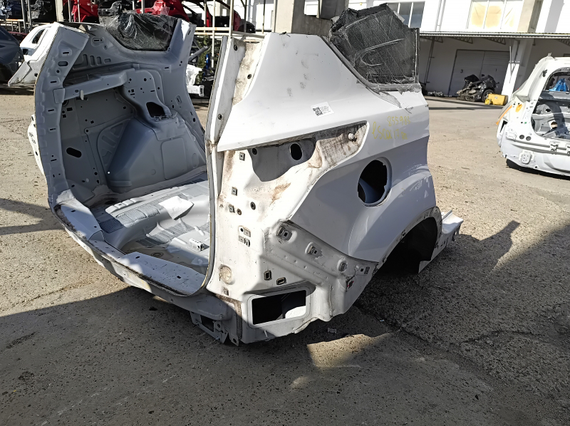 Quarter wing rear right Ford Escape MK3 13-19 white, on the body, bumper