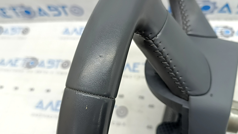 Bare steering wheel Audi Q5 8R 13-17 leather, gray, without buttons, 4 spokes, scratches, worn