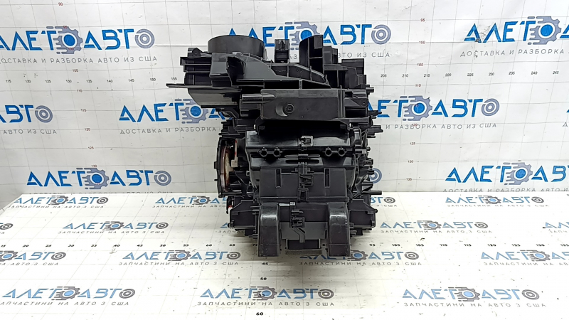 The heater housing is bare, left side of the 2021 Nissan Rogue, us-built, without radiators.