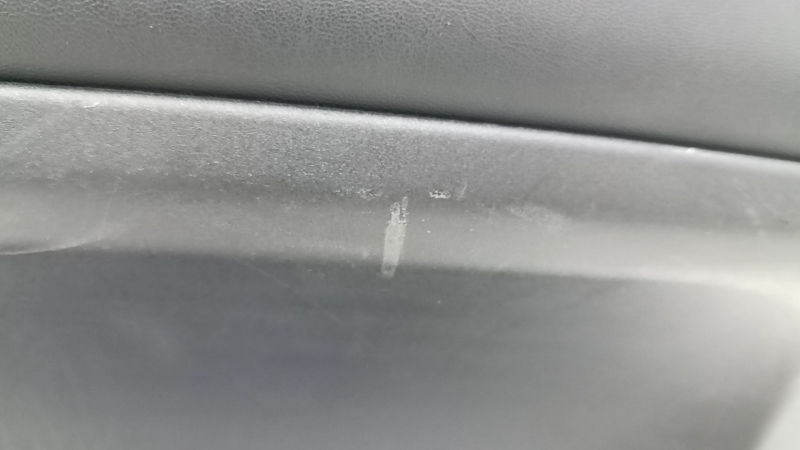 Jeep Grand Cherokee WL 21-25 passenger seat with airbag, electric, heated, ventilated, black perforated leather, Overland, scratches on the rear lining