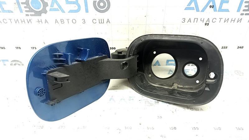 Fuel filler door with housing Hyundai Tucson 19-21
