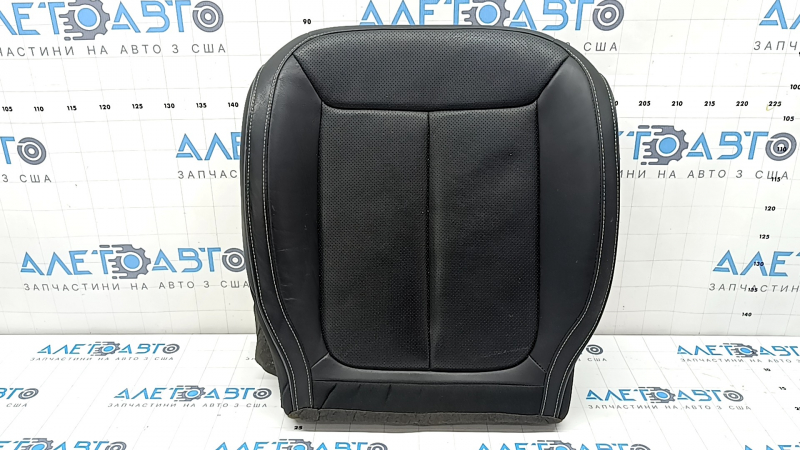 Driver's seat cushion cover for a Jeep Grand Cherokee WL 21-25, black leather with gray stitching, heated, ventilated, dented