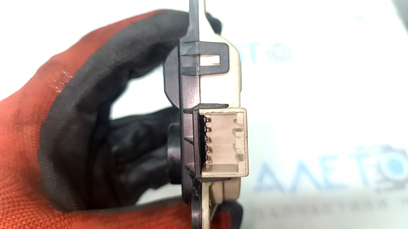 Actuator motor for the heater air conditioner in a Hyundai Tucson 16-21