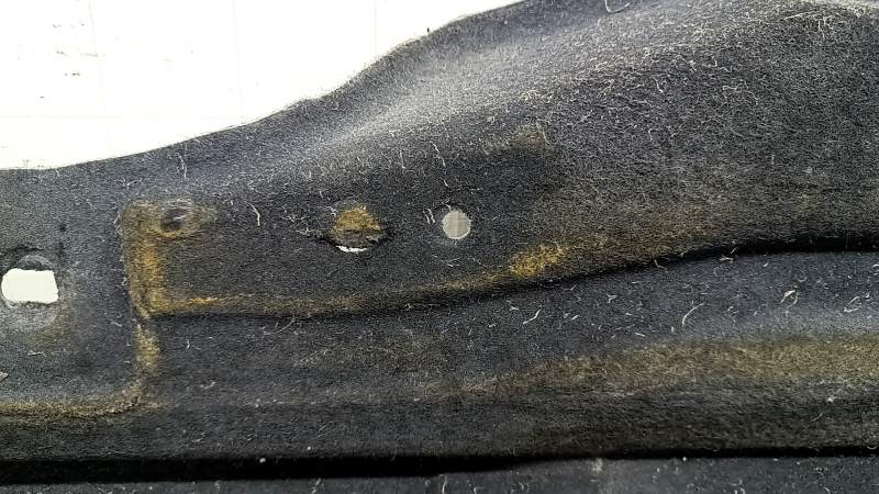 Right underbody protection for Ford Mustang mk6 18 - scuffed, tears
