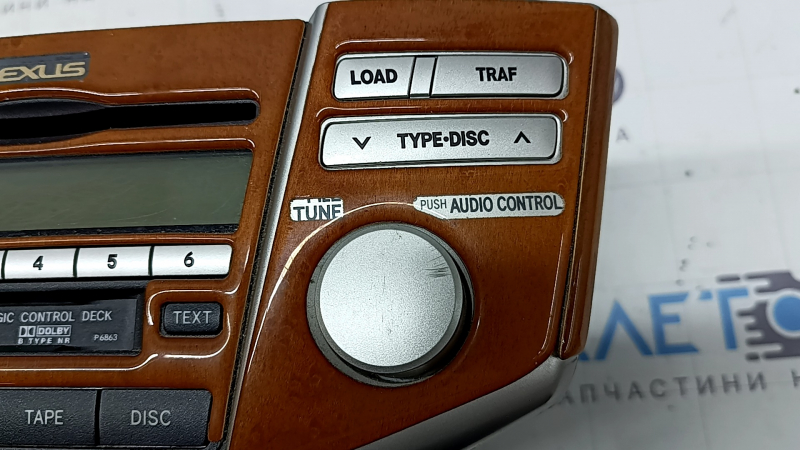 Radio and MP3 player 6 discs Lexus RX300 RX330 RX350 RX400h 04-09 with wood film, scratches