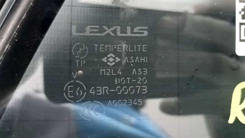 Triangle door glass with seal, rear left, Lexus RX300 RX330 RX350 RX400h 04-08, tinted