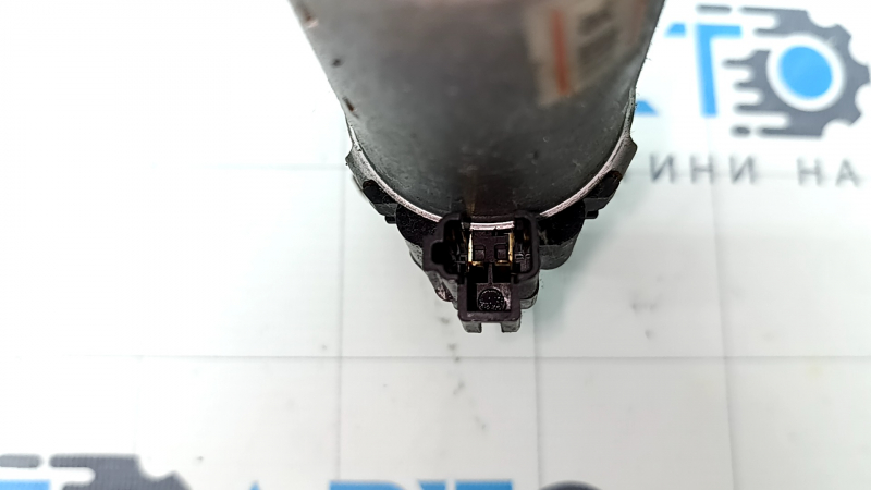 Motor for longitudinal adjustment of the passenger seat Lexus RX300 RX330 RX350 RX400h 04-09 with drive