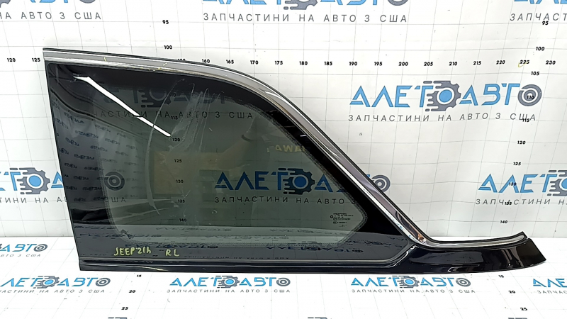 Rear left window, blind glass, Jeep Grand Cherokee WL 22-25, tinted, gloss black with chrome molding, dented molding
