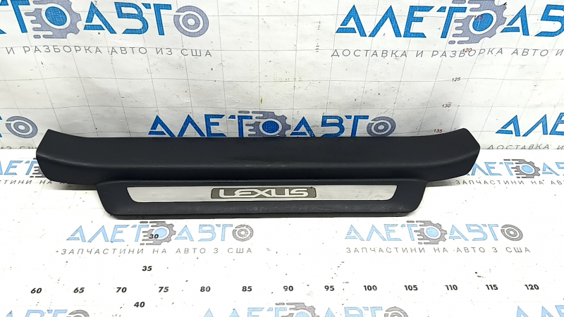 Front right door sill plate for Lexus RX350 RX450h 10-15, black, scratches, dents on chrome