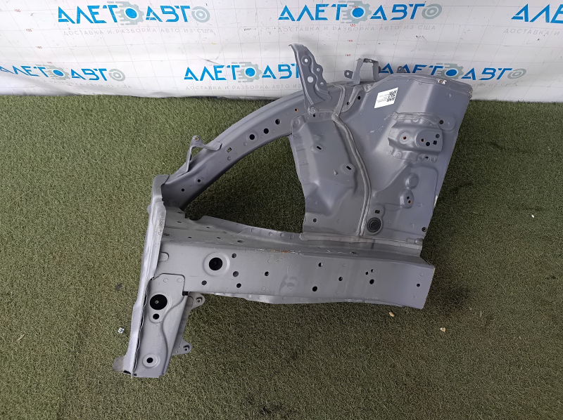 The right side member of a Honda CRV 23-25 1.5T has been cut off.