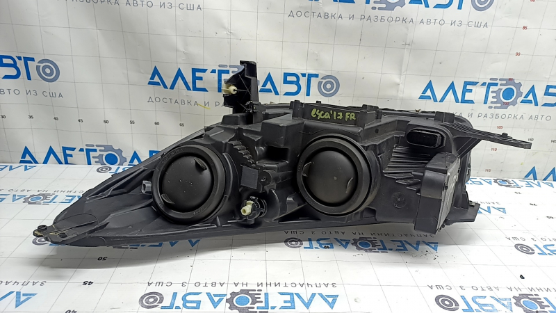 Ford Escape MK3 17-19 right front headlight, halogen + LED, light, scratches, scuffs, broken mount