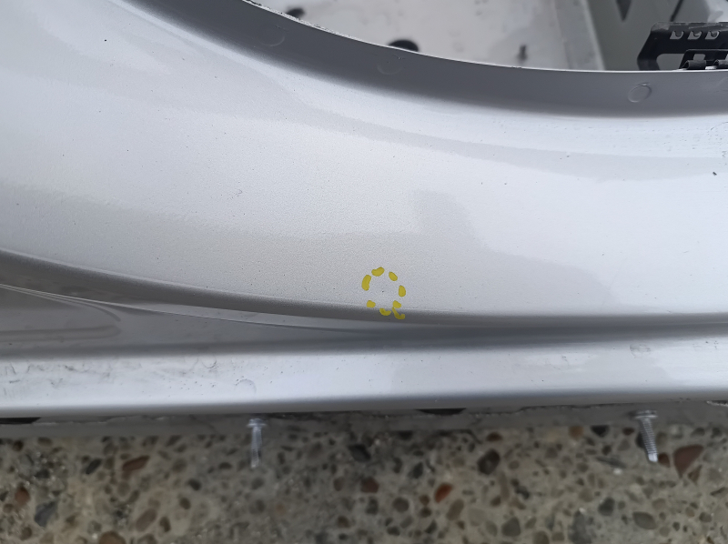 The central right body pillar of the Mercedes GLC 16-22 on the body, butt