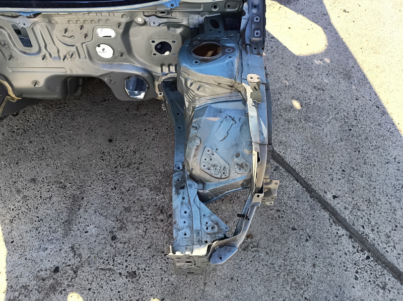 Toyota Prius 50 16-22 front left quarter panel green on the body, green