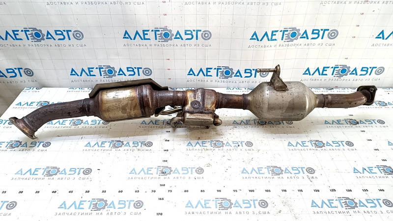 Toyota Prius 50 20-22 exhaust pipe with catalytic converter