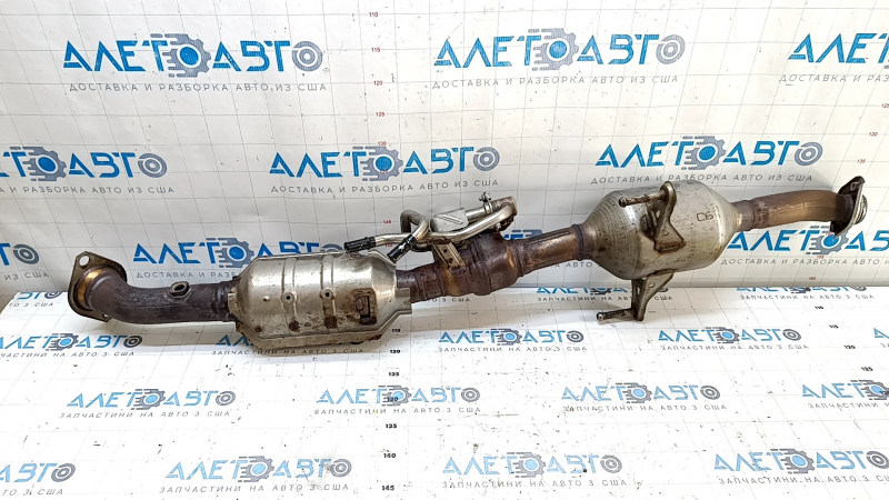 Toyota Prius 50 20-22 exhaust pipe with catalytic converter