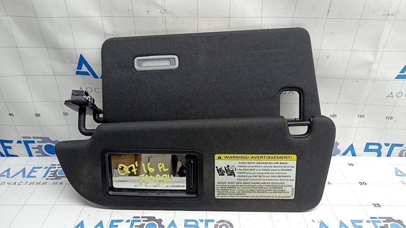 Left sun visor for Audi Q7 16-25, black, without hook, with lamp, needs cleaning, scratches