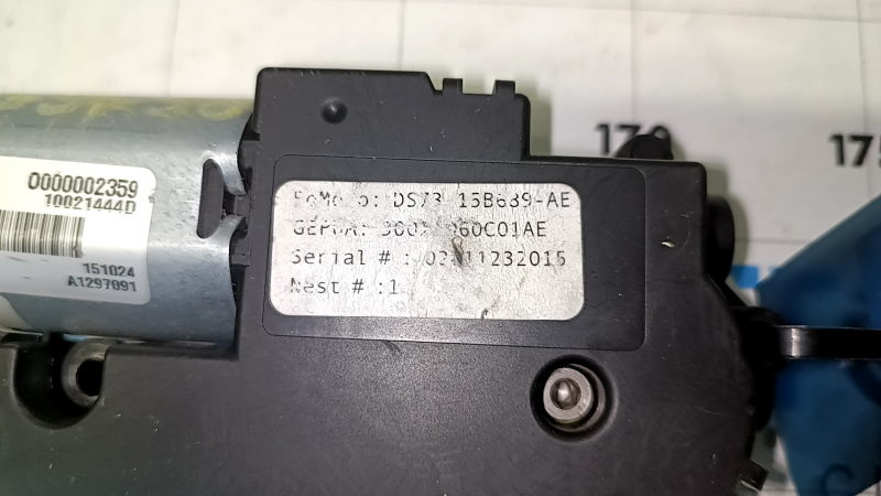 The Lincoln MKZ 13-20 sunroof motor has a broken connector.
