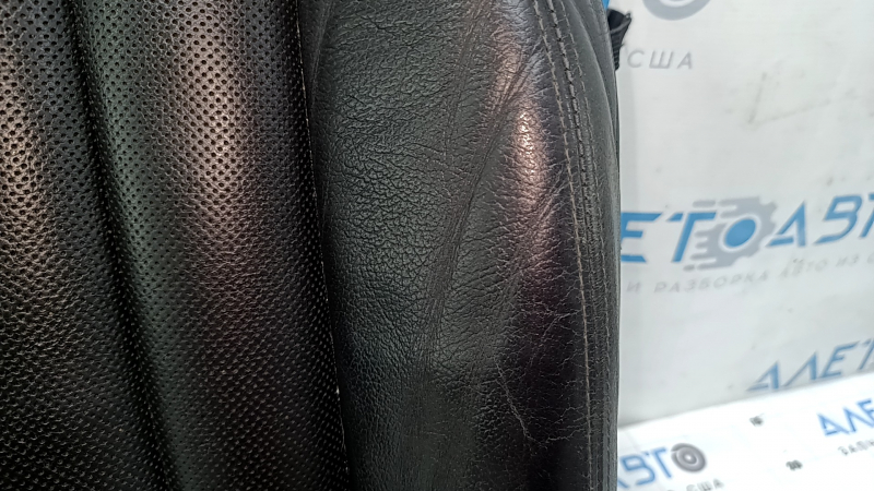 Audi Q7 16-19 driver's seat upholstery, black leather, perforated, heated, ventilated, scratched, dented, worn