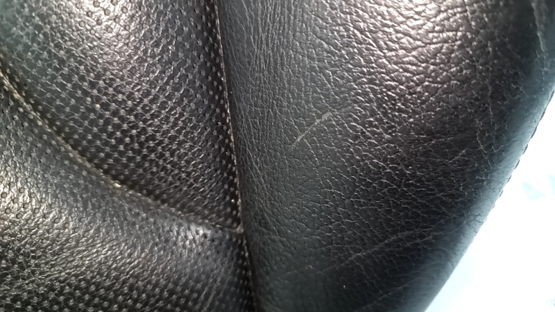 Audi Q7 16-19 driver's seat upholstery, black leather, perforated, heated, ventilated, scratched, dented, worn
