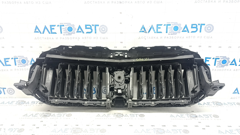 BMW 5 G30 17-22 radiator grille assembly with radiator deflector blinds, with motor, under the camera, chrome, sand