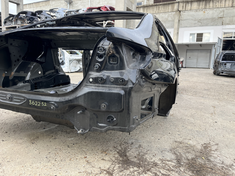 Quarter wing rear right BMW 5 G30 17-23 on the body, black