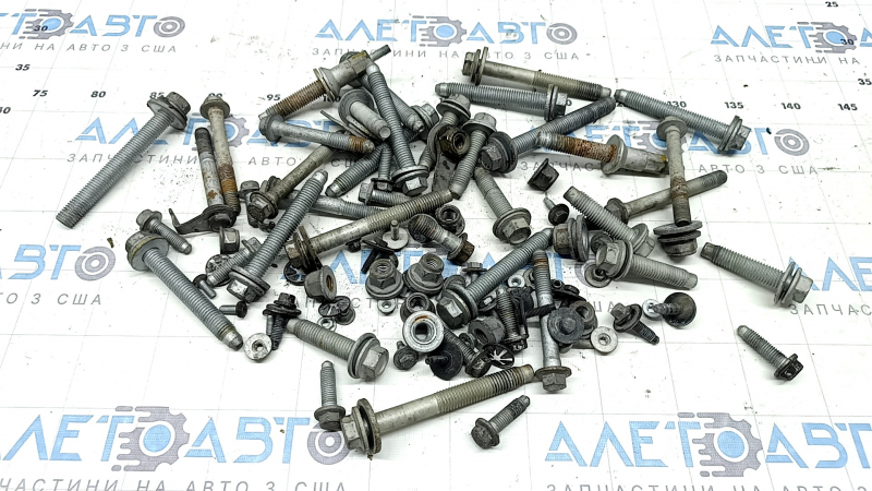 Jaguar F-Pace X761 17-25 rear suspension hardware, incomplete