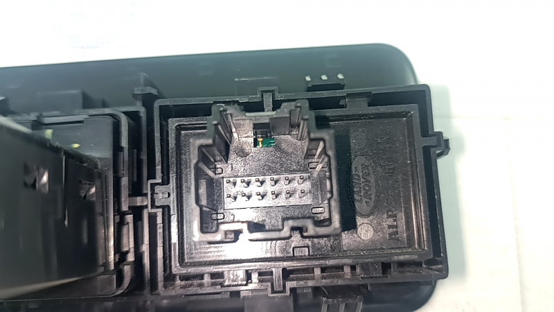 Jaguar F-Pace X761 17-20 trunk lid release and lane keeping button with interior lighting control