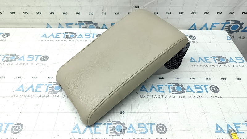 Toyota Camry V50 12-14 USA leather armrest, beige, dent, needs cleaning
