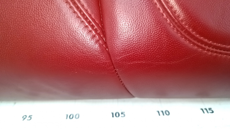 Rear seat cushion, 2nd row, Alfa Romeo Giulia 17-20, red leather, cracked