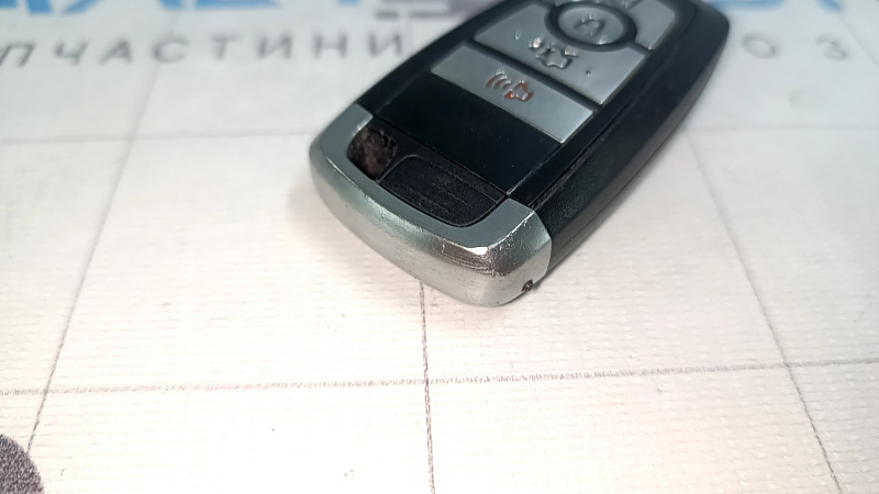 Smart Ford Fusion mk5 17-20 key, 4 buttons, no remote start, worn, nicks