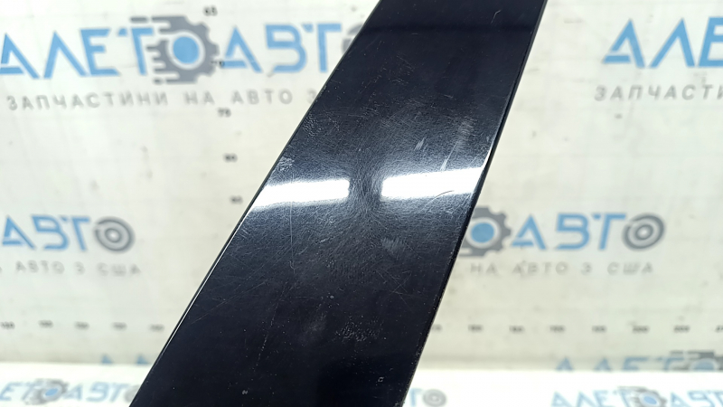 Front left side door trim for BMW 3 F30 12-18, glossy finish, scratches