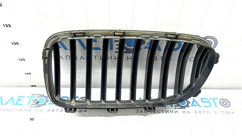 Right radiator grill BMW 5 F10 14-16 chrome, Base, sand, worn