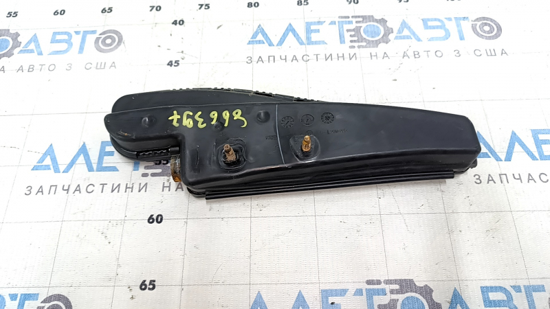 Mercedes C-class W205 15-21 front right seat airbag, rusty squib, contact with water
