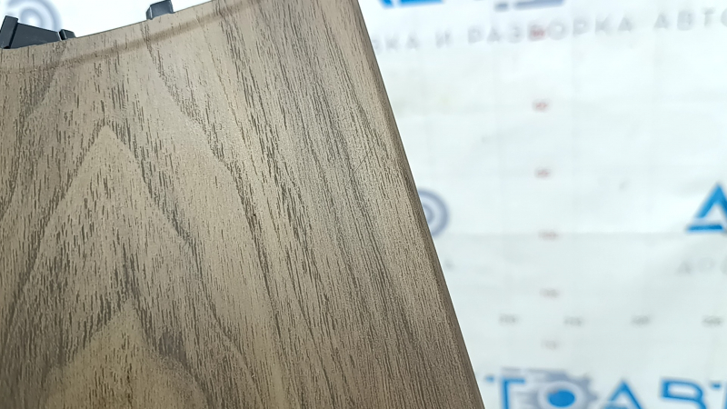 Left upper front panel trim for VW Atlas 24-25, Walnuss, light wood, scratches