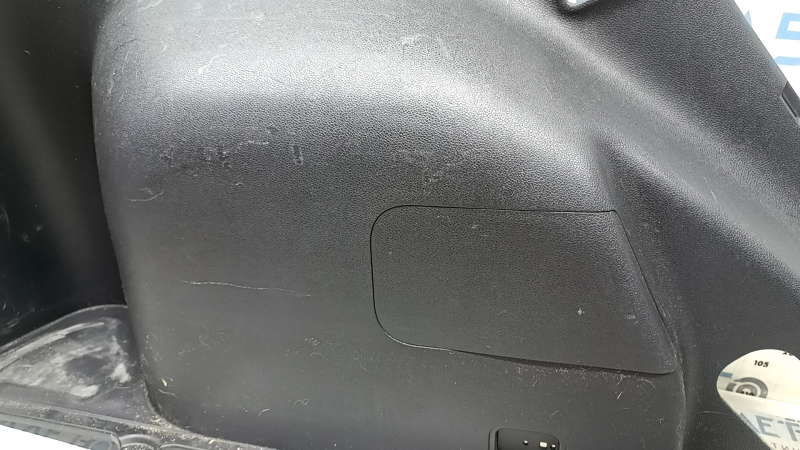 Left arch trim for Kia Niro 17-18 HEV, PHEV, black, under the curtain, without a subwoofer, without the upper plug, with the front plug, scratches
