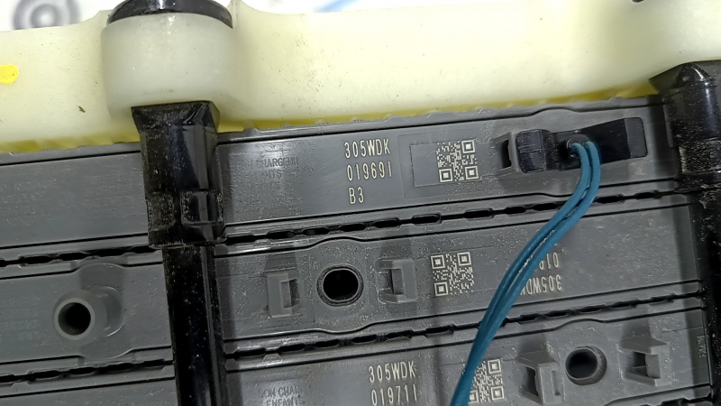 Toyota Highlander 20-25 45kV 4.8-5.5Ah Battery Assembly