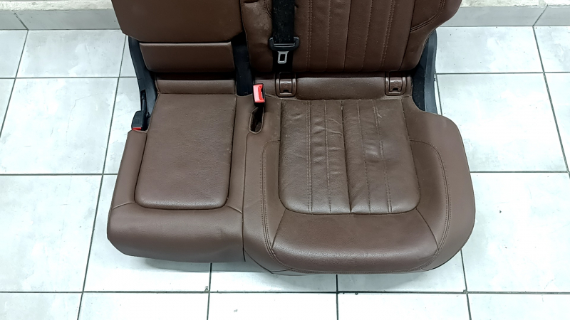 Rear seats, 2nd row, left, Audi Q5 80A 18-24, brown leather, with belt, armrest, needs cleaning, wrinkled