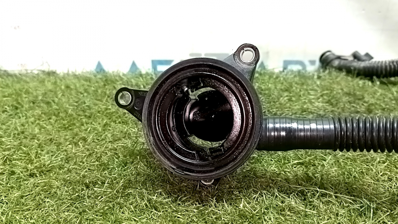 Oil filler neck Mercedes C-class W205 300 19-21 2.0T