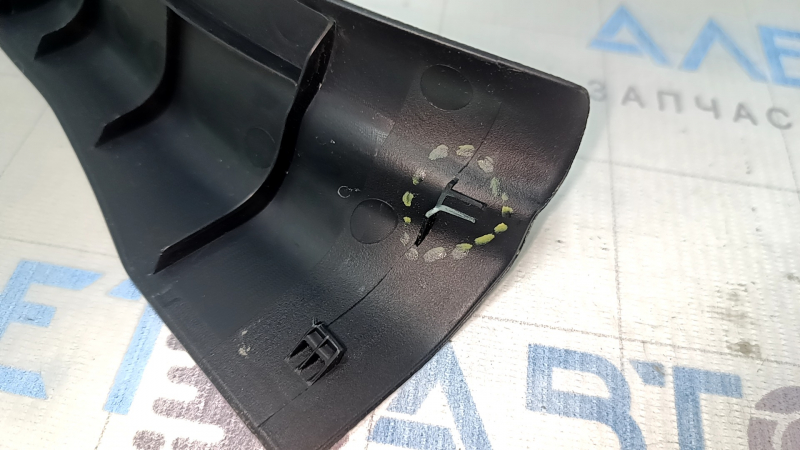 Front left inner door sill trim for Toyota Avalon 13-18, black, broken fasteners, scratches
