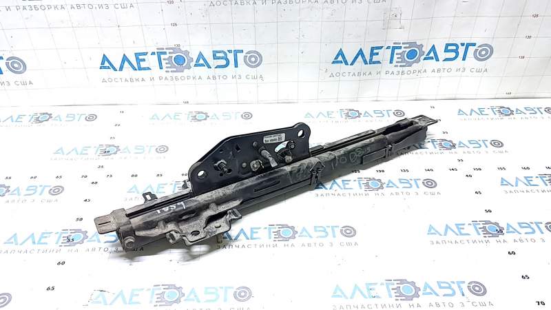 Rear row runner left seat 2nd row right Infiniti JX35 QX60 13-20 mechanical, without frame